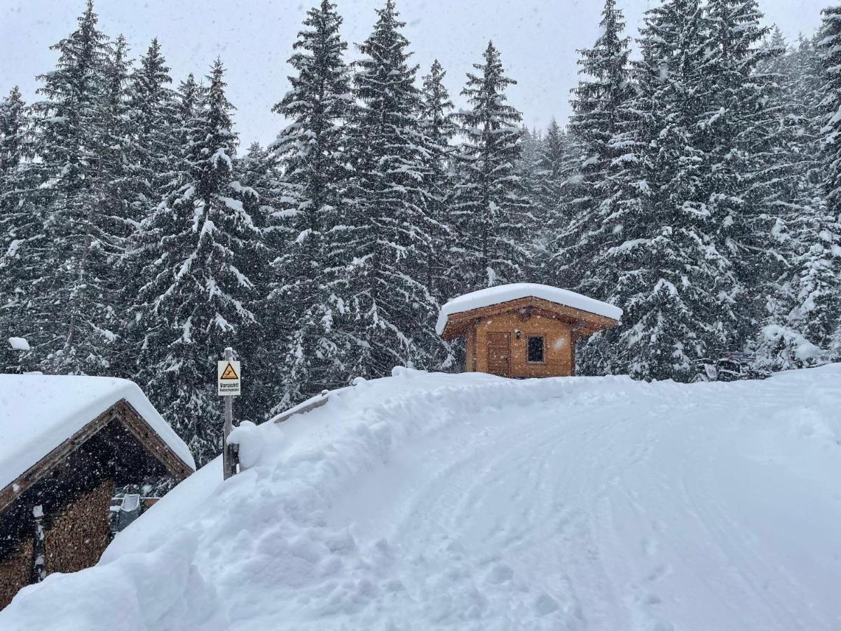 Wasserfallhuette Saalbach Luaran gambar